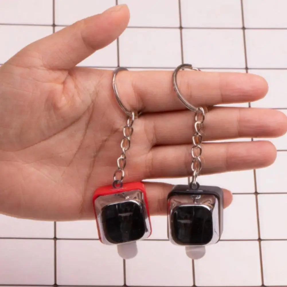 Creative Electric Keyboard Keychain Street Trick Novelty Item Keychain Novelty Prank Toys Shocking Handshake Trick Clicker Toy