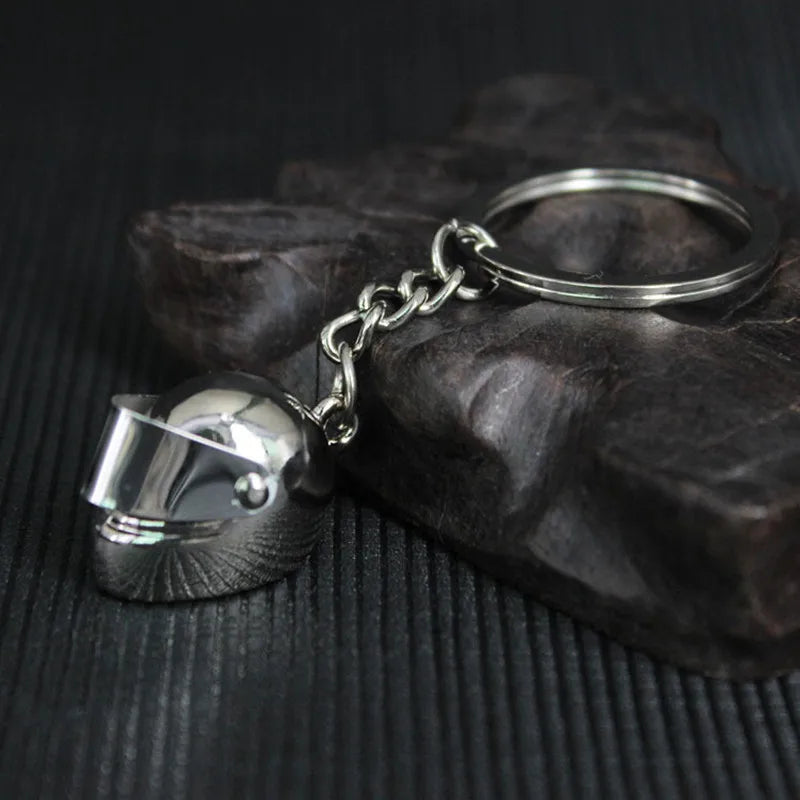 Car keychain, simulated mini motorcycle helmet, metal material, complete version, car club exhibition, advertisement, gift bag,